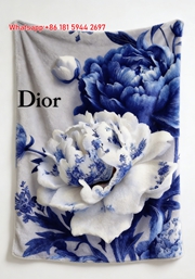 Dior Blue White Porcelain Floral Flannel Sofa Throw Blanket D022